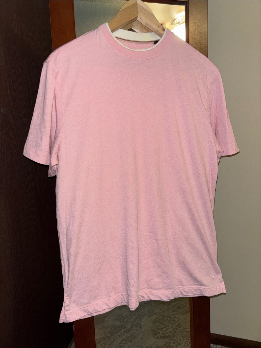 Left Coast Tee Light Pink T-shirt Size Medium